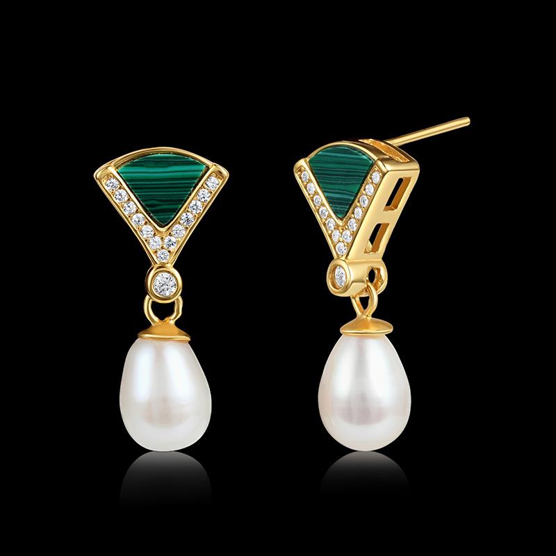 Regal Spearmint Earrings